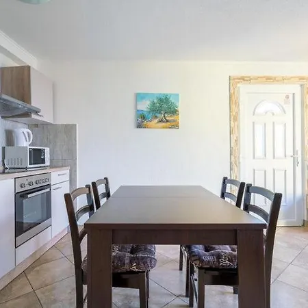 Lägenhet Nika With Swimming Pool And Beautiful Sea View Dobreć