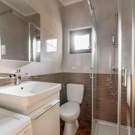 Lägenhet Nika With Swimming Pool And Beautiful Sea View