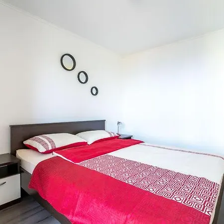 Lägenhet Nika With Swimming Pool And Beautiful Sea View *