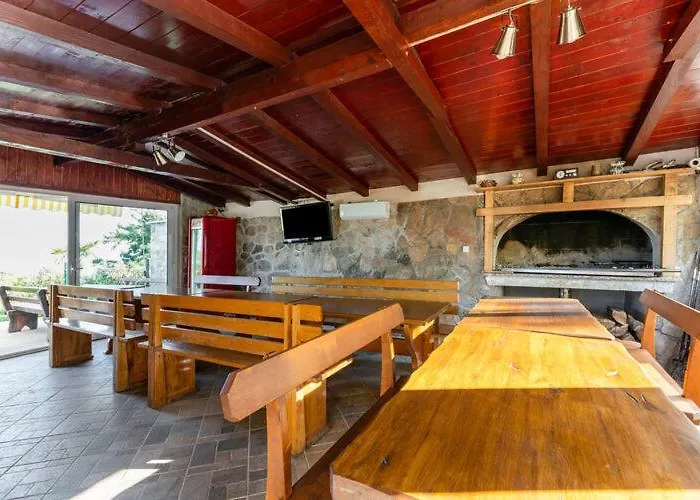Nika With Swimming Pool And Beautiful Sea View Apartman Dobreć