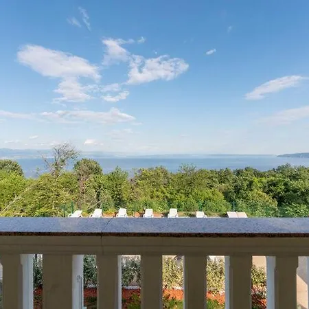 Nika With Swimming Pool And Beautiful Sea View Apartamento