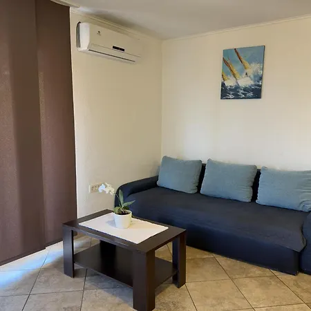 Nika With Swimming Pool And Beautiful Sea View شقة