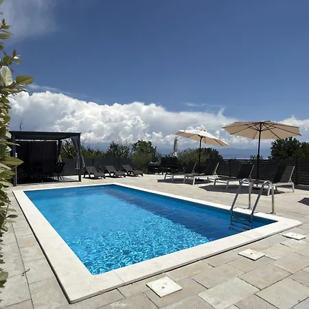 Nika With Swimming Pool And Beautiful Sea View Apartmán *