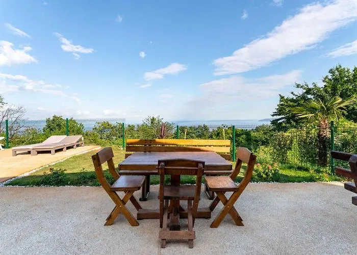 Nika With Swimming Pool And Beautiful Sea View Apartman