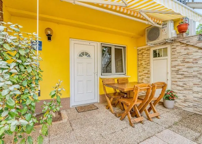 Nika With Swimming Pool And Beautiful Sea View *