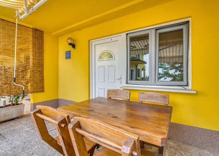 Nika With Swimming Pool And Beautiful Sea View Daire *