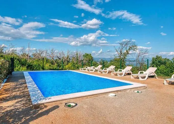 Nika With Swimming Pool And Beautiful Sea View Apartman